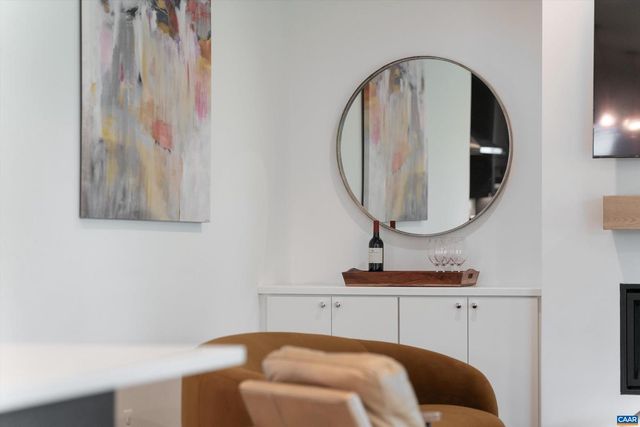 207 HARTMANS MILL RD, Charlottesville, VA 22902