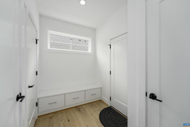 207 HARTMANS MILL RD, Charlottesville, VA 22902