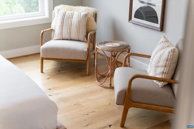 207 HARTMANS MILL RD, Charlottesville, VA 22902