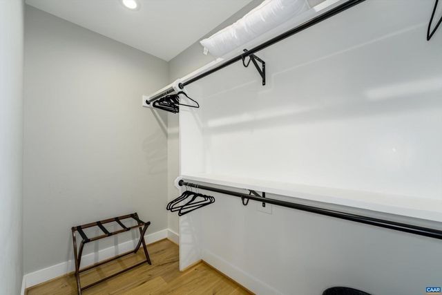 207 HARTMANS MILL RD, Charlottesville, VA 22902