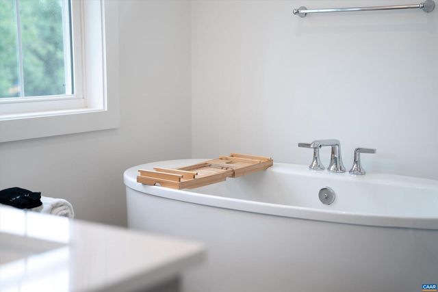 207 HARTMANS MILL RD, Charlottesville, VA 22902