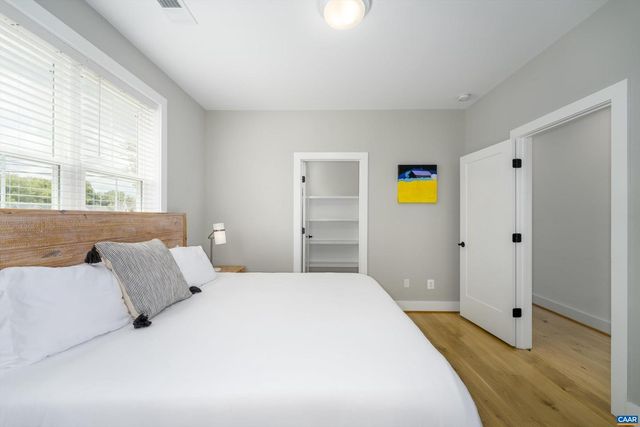 207 HARTMANS MILL RD, Charlottesville, VA 22902