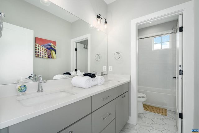 207 HARTMANS MILL RD, Charlottesville, VA 22902