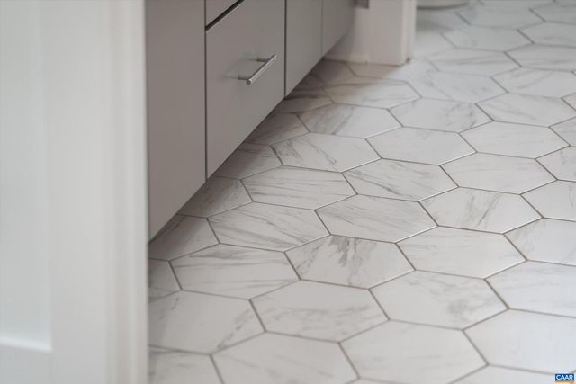 207 HARTMANS MILL RD, Charlottesville, VA 22902