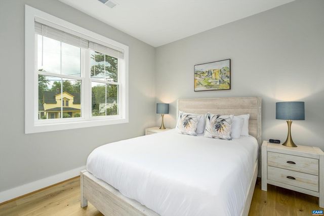 207 HARTMANS MILL RD, Charlottesville, VA 22902