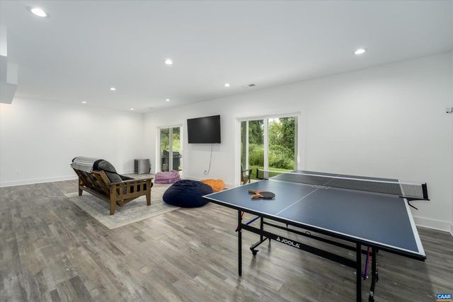 207 HARTMANS MILL RD, Charlottesville, VA 22902