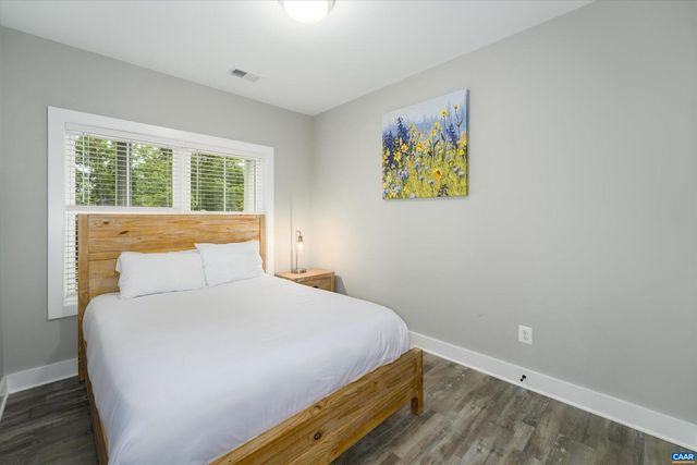 207 HARTMANS MILL RD, Charlottesville, VA 22902