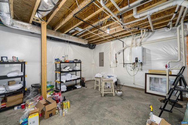 207 HARTMANS MILL RD, Charlottesville, VA 22902