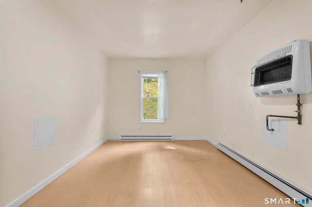 170 Meriden Road, Waterbury, CT 06705