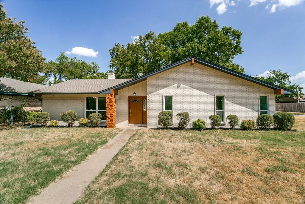 1909 Plymouth Court, Arlington, TX 76013 — photo 2