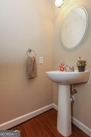 711 Cosmopolitan Drive NE 338, Atlanta, GA 30324