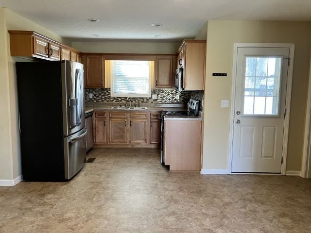 191 Pyle Ln, Hopkinsville, KY 42240