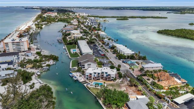 9244 MIDNIGHT PASS ROAD, Sarasota, FL 34242