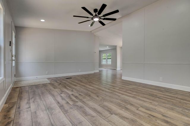 955 State Highway 1050, Jeffersonville, KY 40337