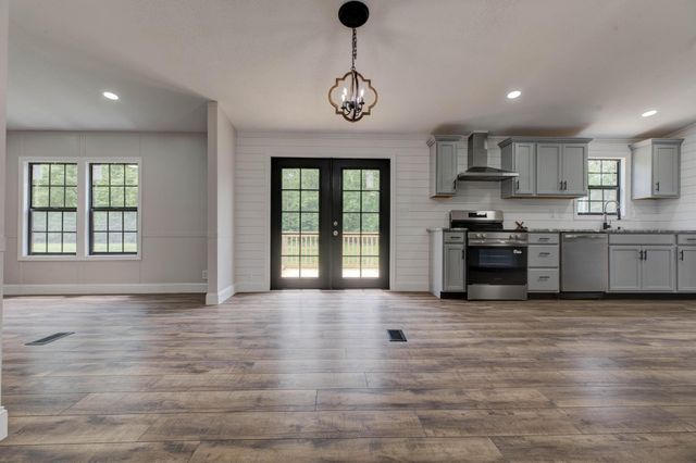 955 State Highway 1050, Jeffersonville, KY 40337