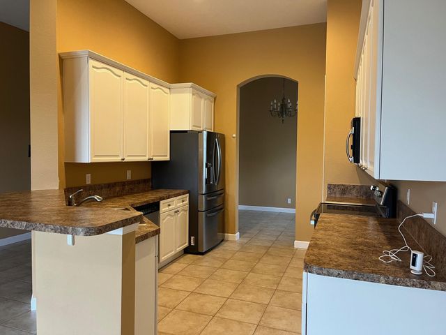 331 NW Somerset Circle, Port St Lucie, FL 34983