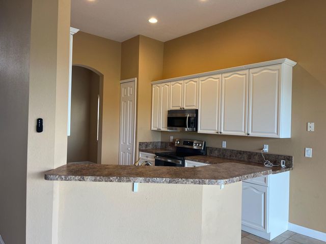 331 NW Somerset Circle, Port St Lucie, FL 34983