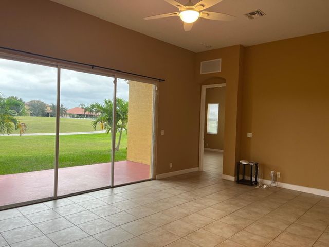 331 NW Somerset Circle, Port St Lucie, FL 34983