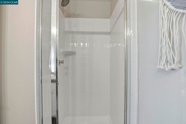 565 Bellevue Ave 1403, Oakland, CA 94610