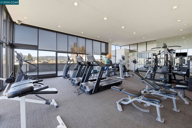 565 Bellevue Ave 1403, Oakland, CA 94610