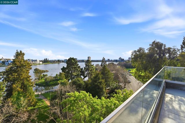 565 Bellevue Ave 1403, Oakland, CA 94610