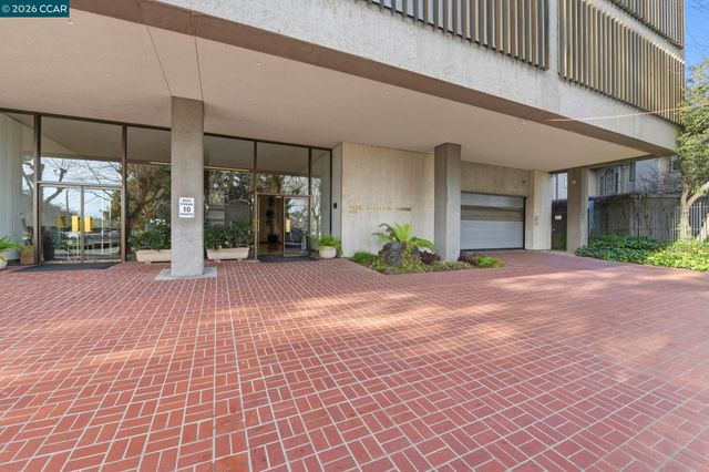 565 Bellevue Ave 1403, Oakland, CA 94610