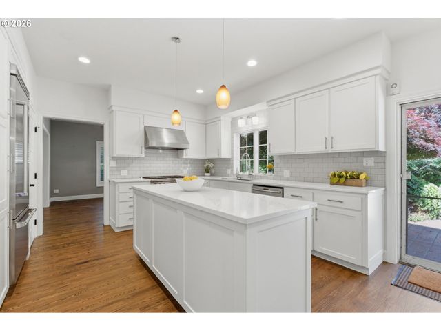 11030 Nw VALLEY VISTA Rd, Hillsboro, OR 97124