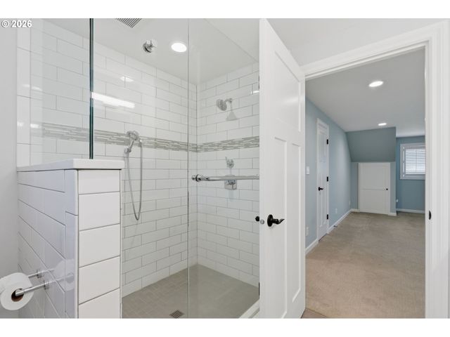 11030 Nw VALLEY VISTA Rd, Hillsboro, OR 97124