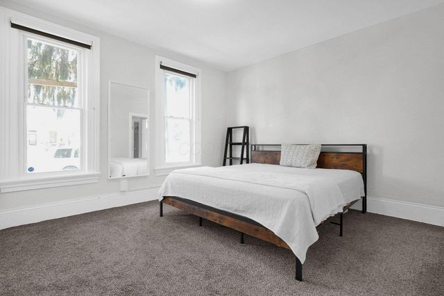 142 S 2nd Street, Newark, OH 43055