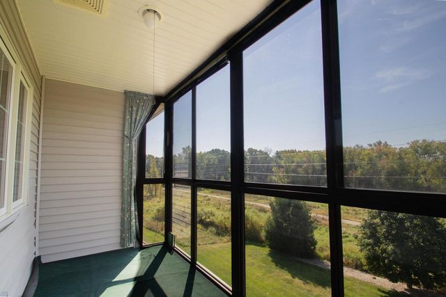 245 Oconomowoc PARKWAY, Oconomowoc, WI 53066