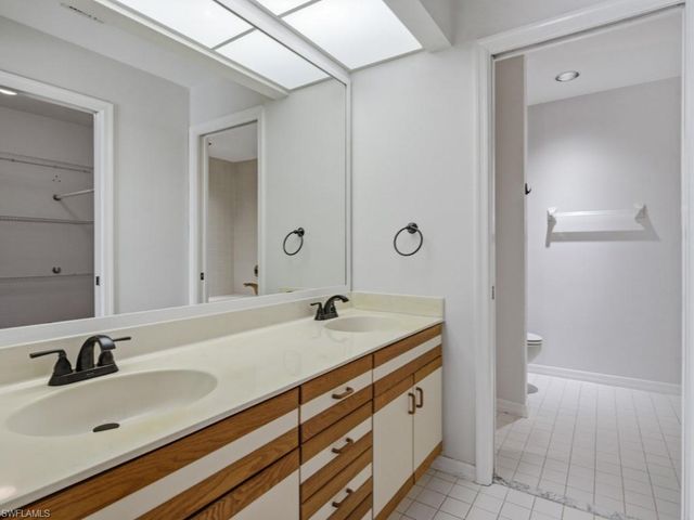 82 Cypress View DR, Naples, FL 34113