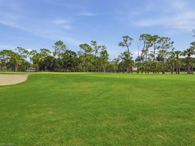 82 Cypress View DR, Naples, FL 34113