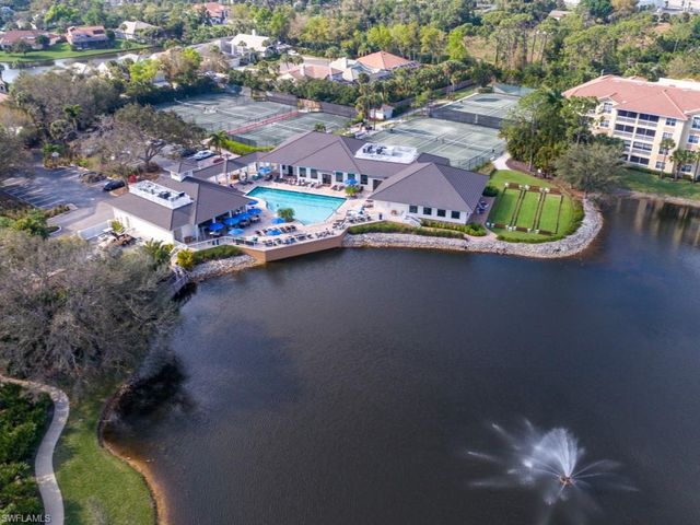 82 Cypress View DR, Naples, FL 34113