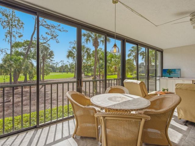 82 Cypress View DR, Naples, FL 34113