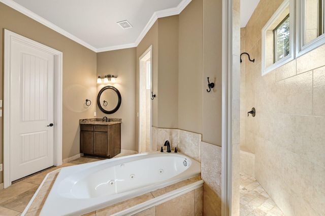 1609 Osprey Ridge LOOP, Lago Vista, TX 78645