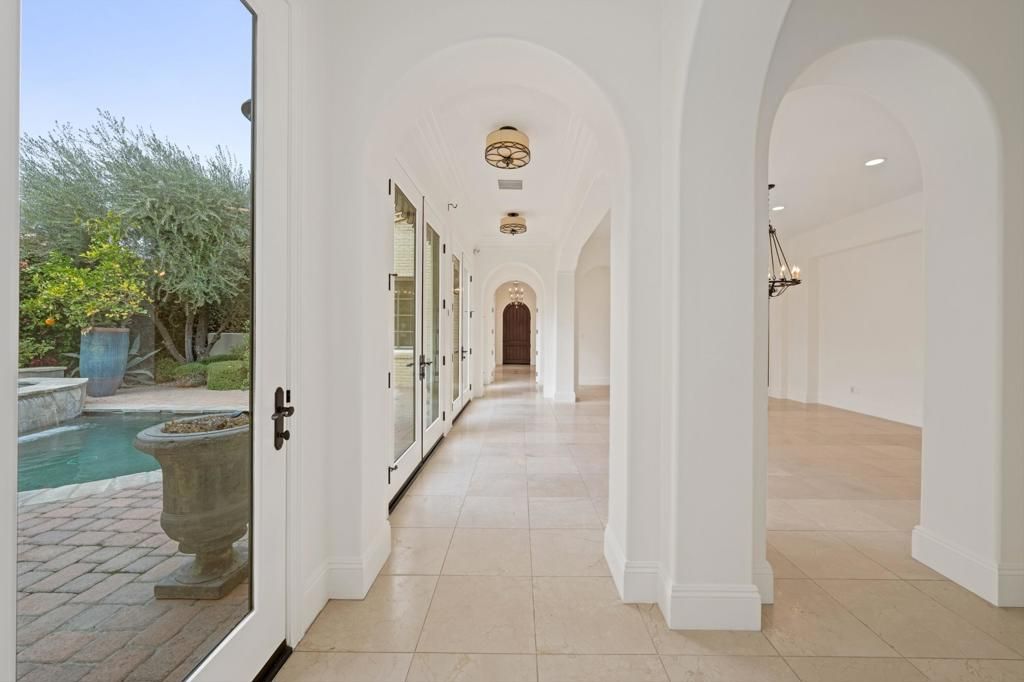 Image 11 of property listing at 75065 Promontory Place, Indian Wells, CA 92210