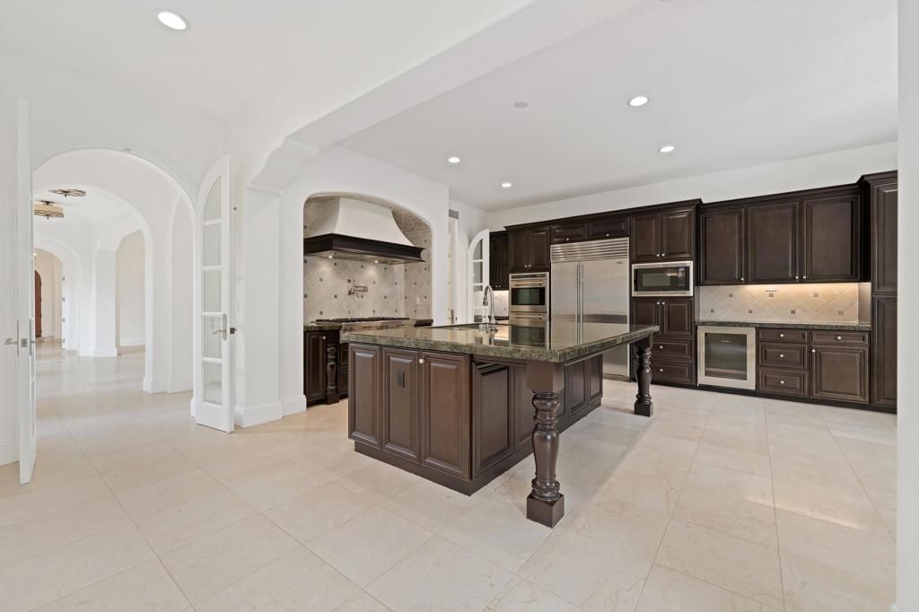 Image 14 of property listing at 75065 Promontory Place, Indian Wells, CA 92210