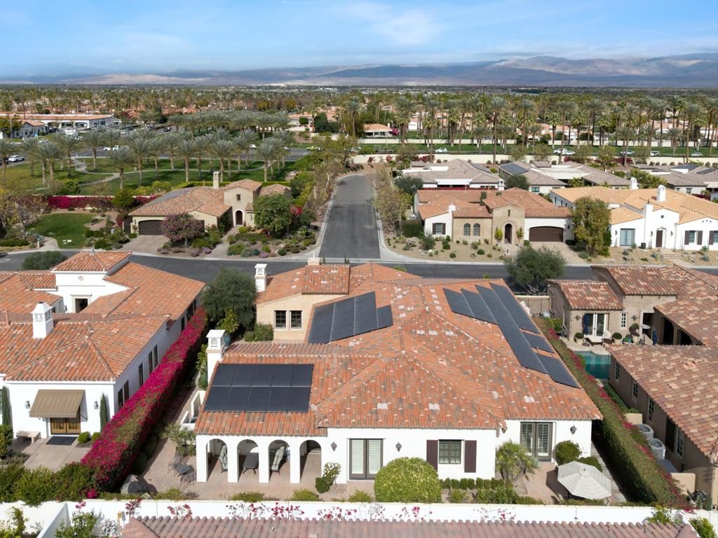 Image 4 of property listing at 75065 Promontory Place, Indian Wells, CA 92210