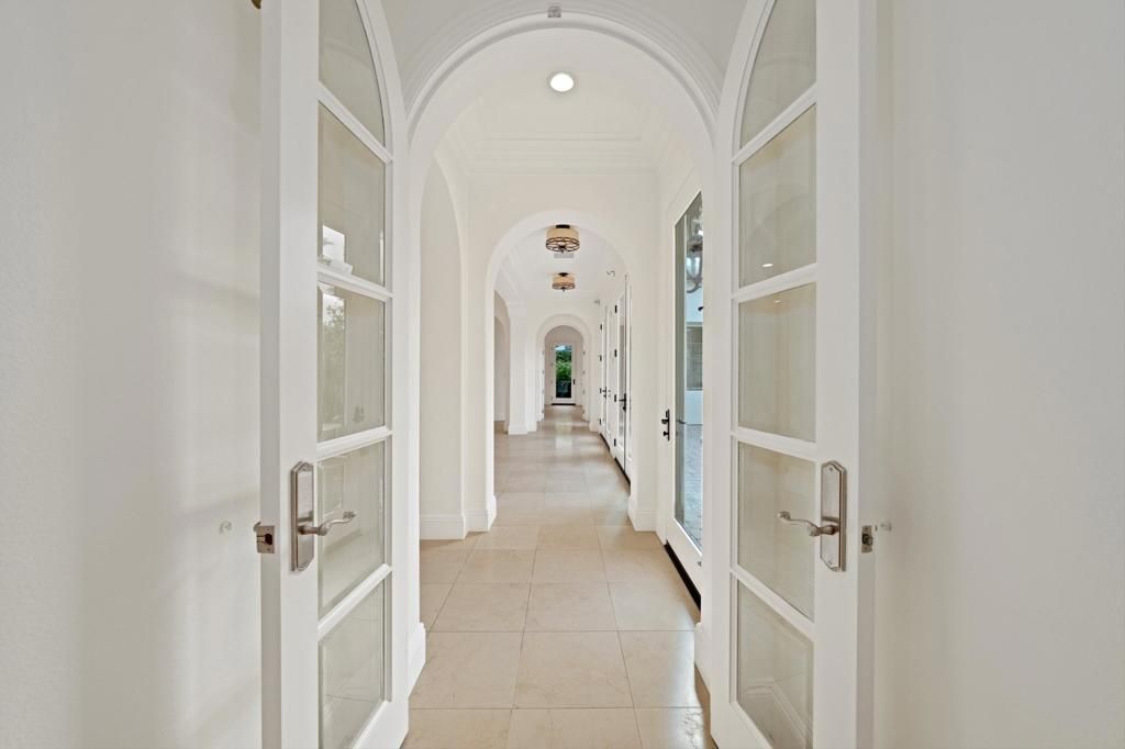 Image 7 of property listing at 75065 Promontory Place, Indian Wells, CA 92210