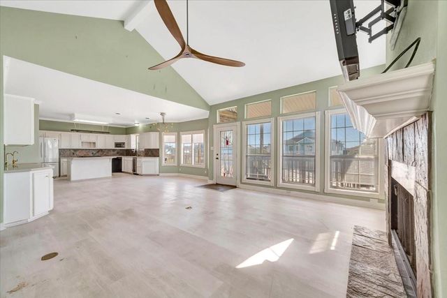 1319 Hawaii Drive, Galveston, TX 77554