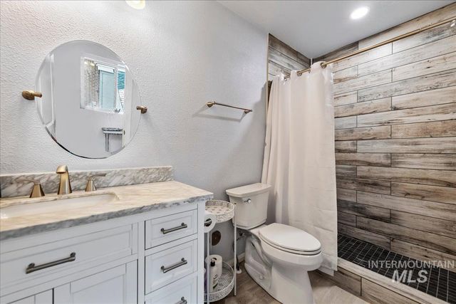 1341 N Mitchell, Boise, ID 83704