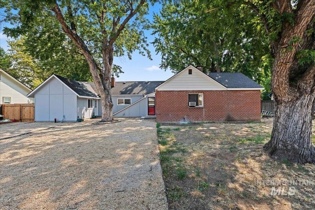 1341 N Mitchell, Boise, ID 83704