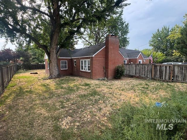 1341 N Mitchell, Boise, ID 83704