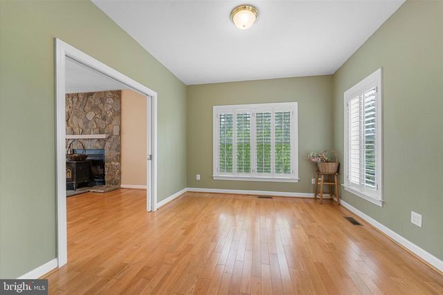 6229 ENON SCHOOL RD, Marshall, VA 20115