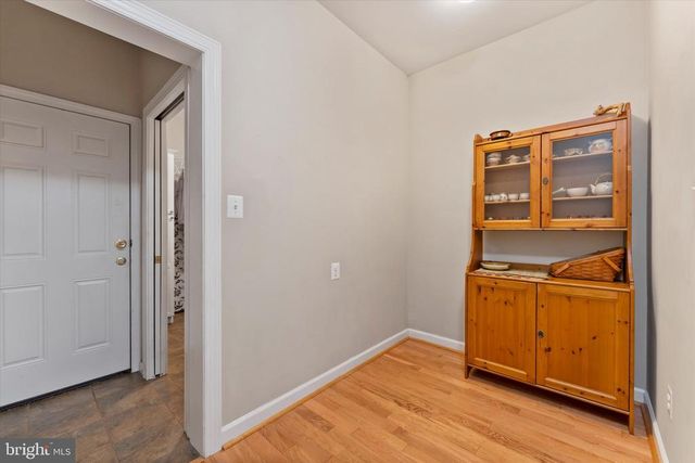 6229 ENON SCHOOL RD, Marshall, VA 20115