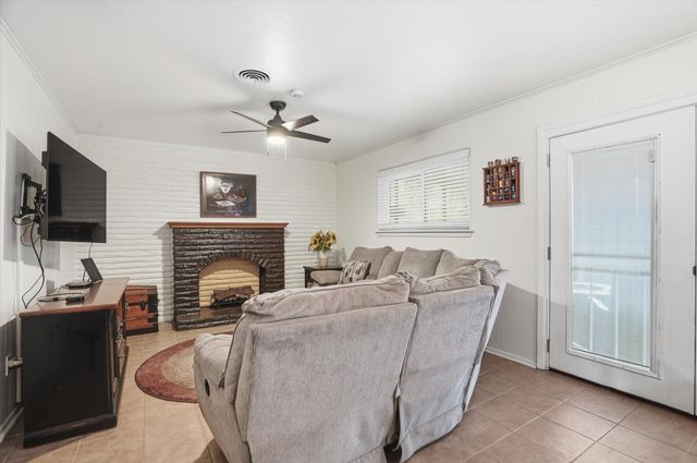 5509 Wharton Drive, Fort Worth, TX 76133