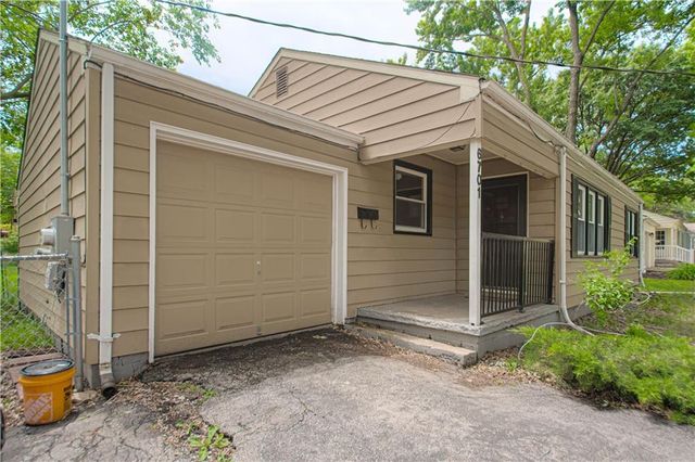 6701 W 79TH Street, Overland Park, KS 66204