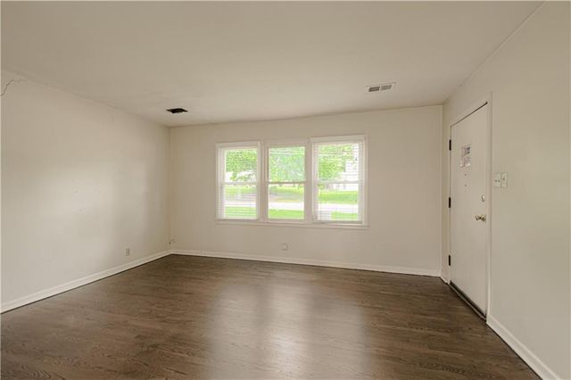 6701 W 79TH Street, Overland Park, KS 66204
