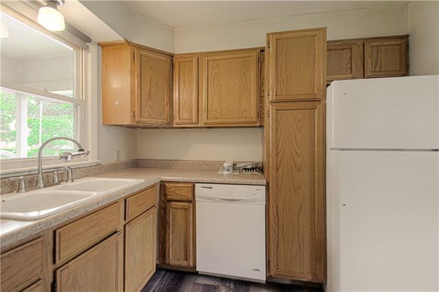 6701 W 79TH Street, Overland Park, KS 66204