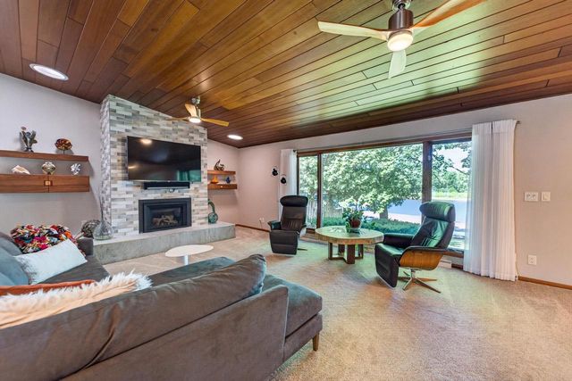 N4001 Wildcat Road, Poynette, WI 53955